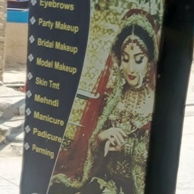 Women's World Beauty Salon