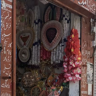 Al - Madina Fresh Flower & Decoration Center